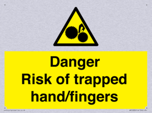 Danger Risk of trapped hand/fingers